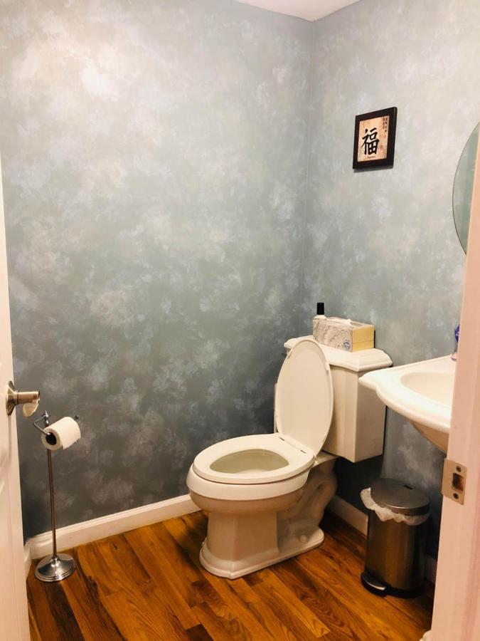 Updated Amazing Bi -Level Condo Minutes From Water Views Of New York City North Bergen Ngoại thất bức ảnh